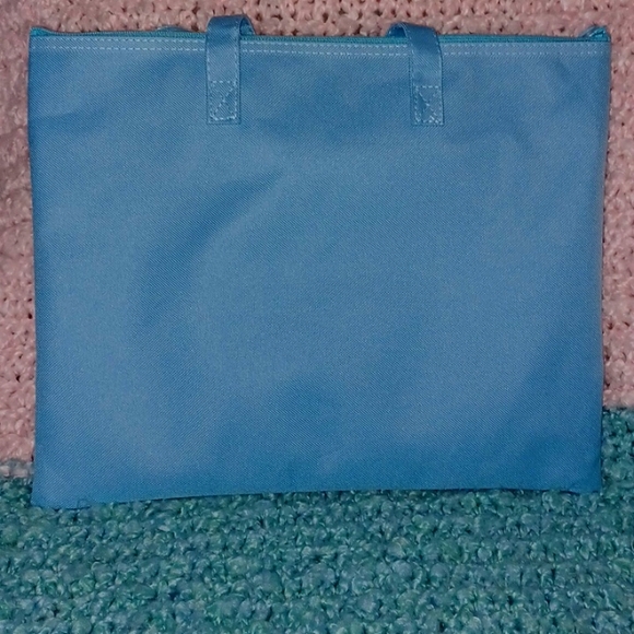 Canvas Cinnamaroll Tote with a Cute Zipper Pull - Picture 4 of 6